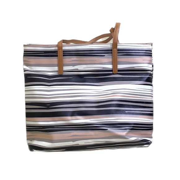 Kenneth Cole Reaction Surfer Striped Tote Bag - Picture 3 of 5